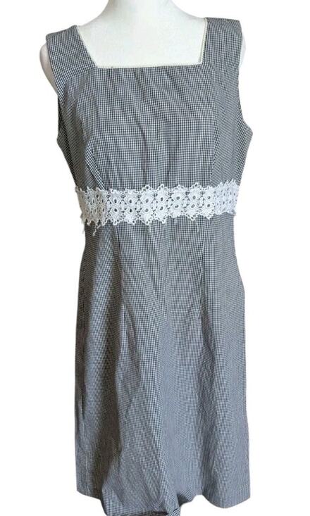 Victoria Holley Dresses & Skirts - vtg 90s Gingham Dress Sheath Women 6 8 black White Check Crochet Y2k Mini